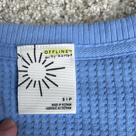 Aerie Women’s Blue Graphic Long Sleeve Tee - Picture 2 of 2